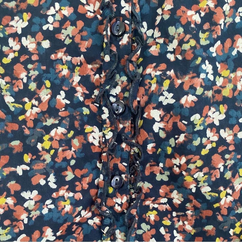 Eddie Bauer Ruffle Short-Sleeved Blouse - Picture 3 of 9